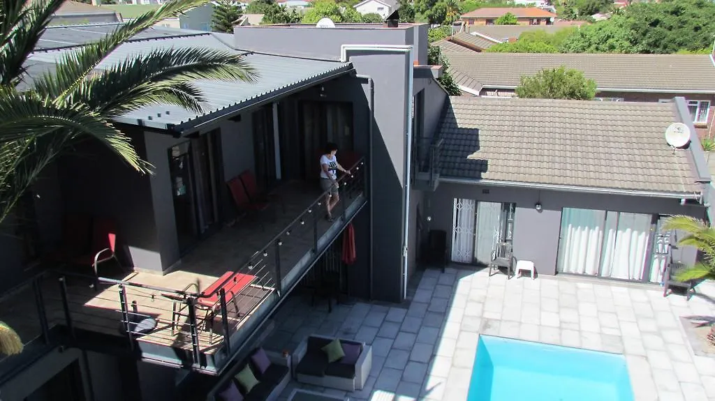 Capetown 4U Guesthouse Bloubergstrand Bed & Breakfast