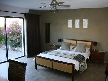 Capetown 4U Guesthouse Bloubergstrand 4*,