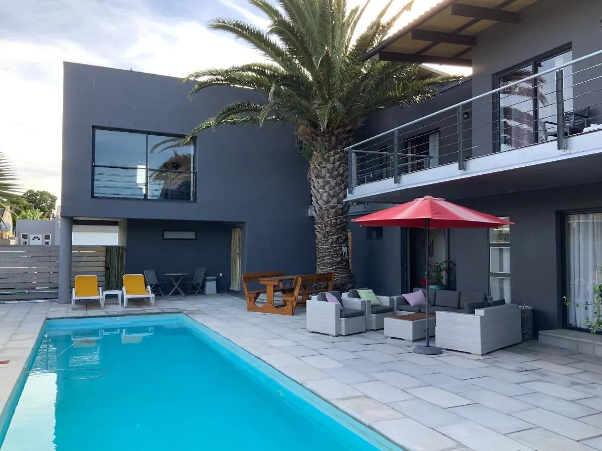 Capetown 4U Guesthouse Bloubergstrand